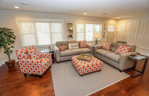 Beautiful, Modern Getaway in Historic Downtown Beaufort - Foto 14