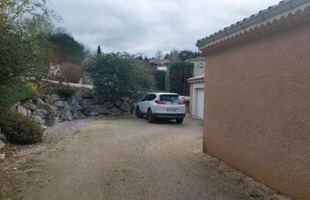 Terre de Crussol - Gite 3 étoiles en Ardèche, avec piscine et clim, 2-4 personnes - Photo 17