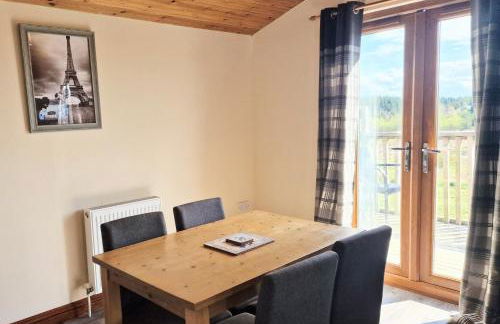 Cleish 7 With Private Hot Tub - Fife - Loch Leven - Lomond Hills - Pet Friendly - Photo 5