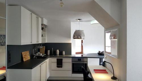 Little Castle near Airport and Messe - Photo 5