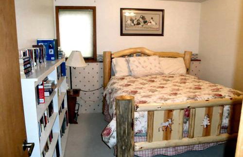 Secluded Lodge Rental for Large Groups in Lewis and Clark National Forest, Montana - Foto 11