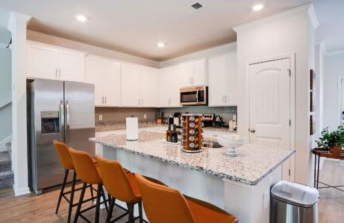 Savvy Retreat Pooler King Bed Gym Pool - Foto 15