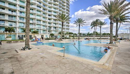 Heated Pool Access! Waterfront Fort Myers Condo - Foto 2