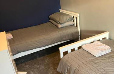 Affordable Luxury 2 Stunning apartment Sunderland close to City centre hospital Crown Works Studio and Nissan - Foto 23