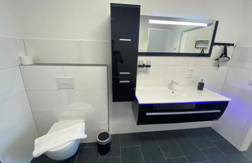 Apartments Saaldorf-Ferienhaus mit 6 Apartments 45qm-120qm direkt am Thüringer Meer-Bleilochtalsperre - Foto 74