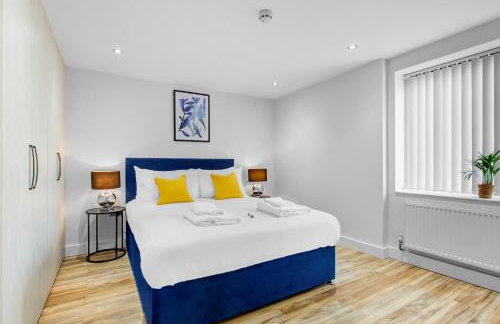 Hybrid Resi - Uxbridge, On-site car or van parking, near London Heathrow Airport - Photo 101