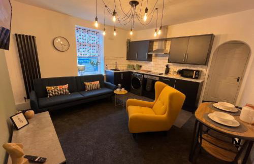 Modern & retro two bedroom apartment in Barnsley - Foto 4