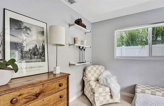 Beach Bliss 10 Mins to Waves 3BR Oasis With Pool - Foto 30