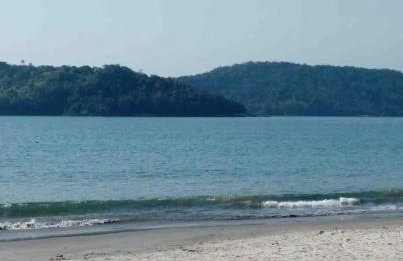 Prainha de Mambucaba, próxima do mar - Photo 5