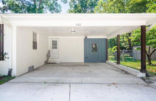 Pet Friendly Cozy 3BR - Foto 8