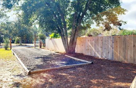 "Glamtainer" One of a kind Romantic Luxe Retreat, 8 Minutes to Emerald Beach, Outdoor Haven - Foto 42