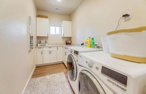 Massive 3 bedroom close to the water - Foto 25