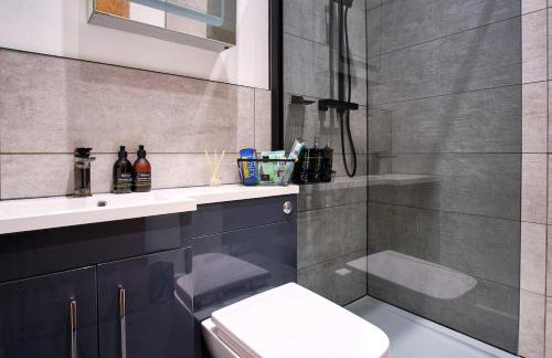 2 bedroom, newly-renovated, comfortable town centre apartment! - Foto 2