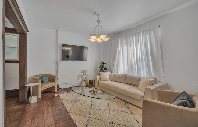 Pet Friendly 5BR Home near Downtown Detroit by RedAwning - Photo 25