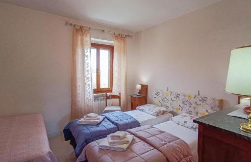 Beautiful Home In Preci With Wifi - Foto 14