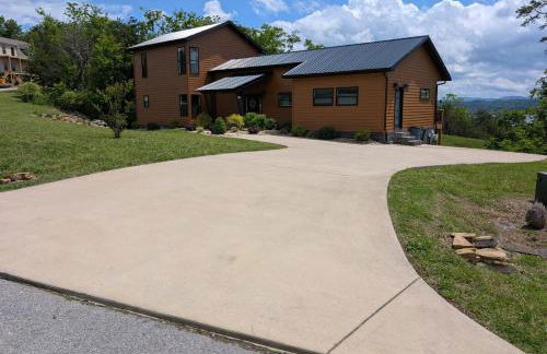 Lake & Mountain Views every room in the house! - Photo 10
