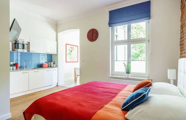 Sanhaus Apartments - Photo 11