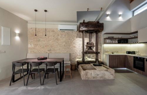 Olive Hideaway Private Pool Villa, Chania Sleeps 7 - Foto 11