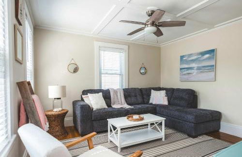 Stay at East Gloucester - Photo 11