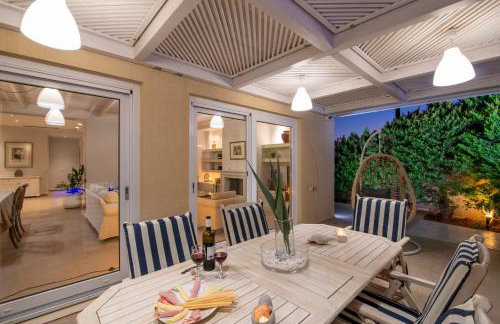 Villa Penelope with Private Heated Pool - Photo 15
