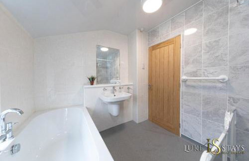 Luke Stays - Welbeck Road - Foto 21