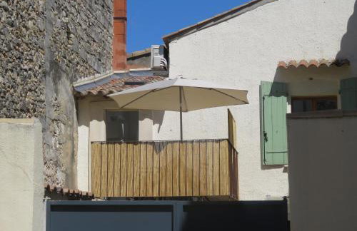 Appartement centre historique avec Terrasse au porte de la Camargue - Photo 2