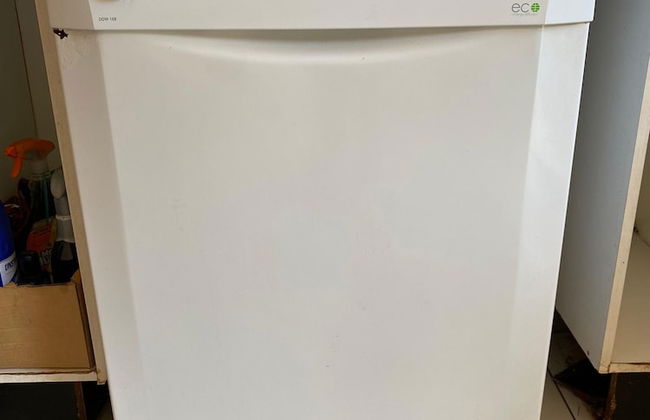 Luxurious 4 bed With Pool in Helensvale - 2255 - Foto 49