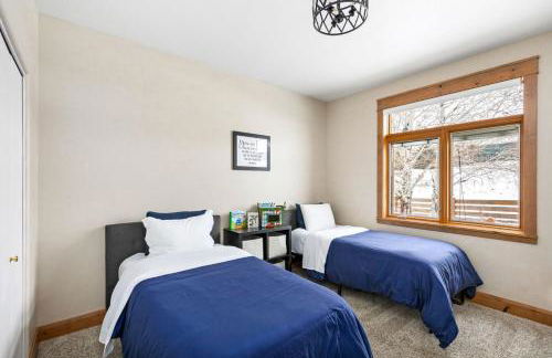 Great Falls Luxe Haven 4BR Gym Office and Hot Tub - Foto 5