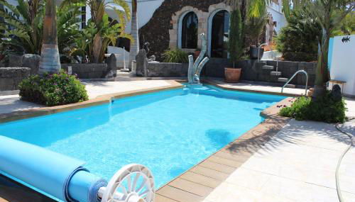 Villa Niki mit beheiztem Gemeinschaftspool für 2 Appartments - Photo 2, Garden view