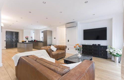 Gatsby Chic & Elegance & Billiards & Fitness & Luxury - Foto 3