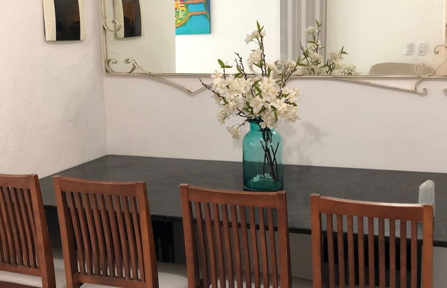 Apartamento com Piscina a Beira Mar - Foto 23