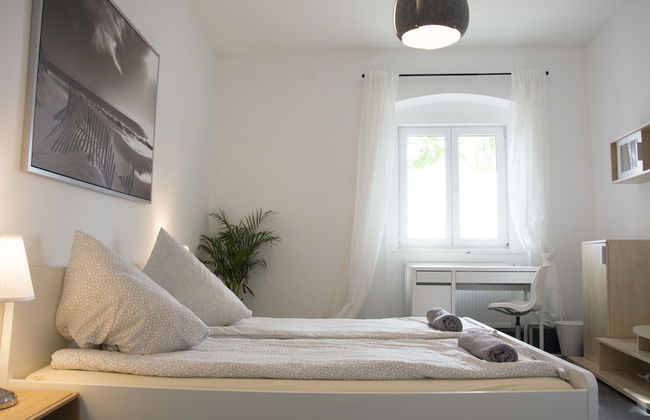 Bed'n'Work Apartment Prenzlauer Berg - Foto 1