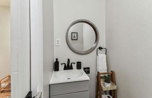 Relaxing Modern Home Sleeps 6 Pool BBQ Firepit - Foto 18