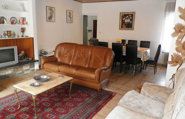 3 bedroom Apartment in Poperinge - Photo 6