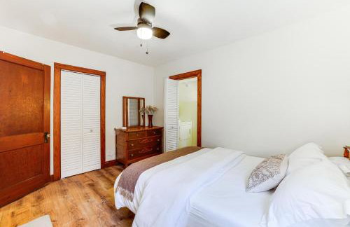 Secluded Crown Point Haven Near Golfing and Parks! - Foto 10