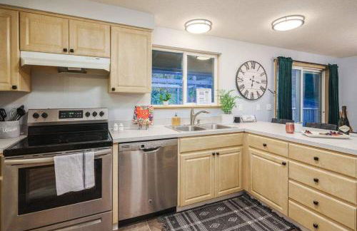 Chateau Relaxeau Game Room Hot Tub Fire Pit - Foto 17