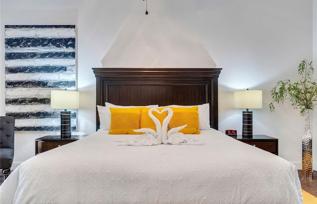 3 bed - Private Oasis - Completley Immaculate - Foto 8