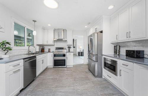 Villa Tranquility-Waterfront-Free Amenities-Heated Pool-Bikes-Dock Fishing & Beach Gear - Foto 14