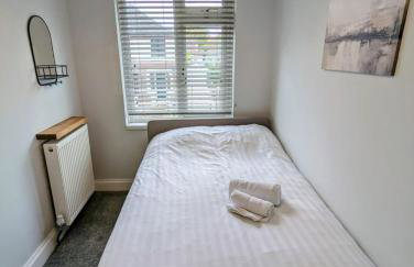 Recently renovated 4 bed home - Foto 11