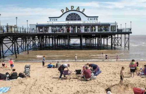 Boho Beach House Hot Tub, 3 Bedroom - Foto 33