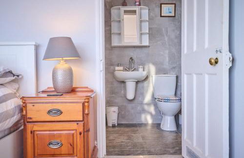 Large character home, hot tub, beach 5 min walk - Foto 27