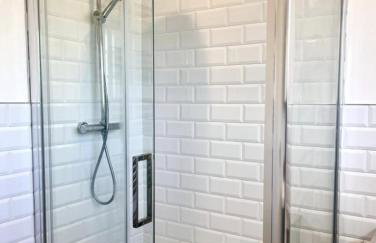 Turquoise Tranquil- 3 Bed House - Photo 33