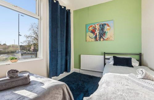 Chorlton Central l Long Stays lGroups Relocatorsl - Foto 5