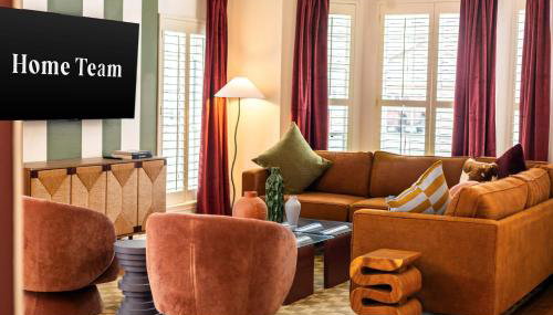 Sparkling Pool Hot Tub Game Room Kids Area - Foto 4