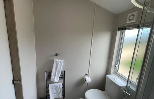 Elegant Lodge in Peaceful Holiday Resort - Photo 16