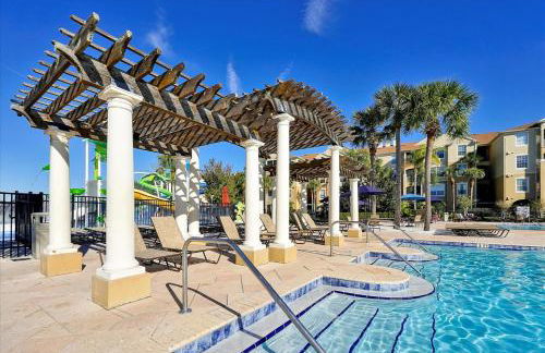 Fabulous Windsor Hills View - Huge pool deck - newly redecorated open plan - Foto 50