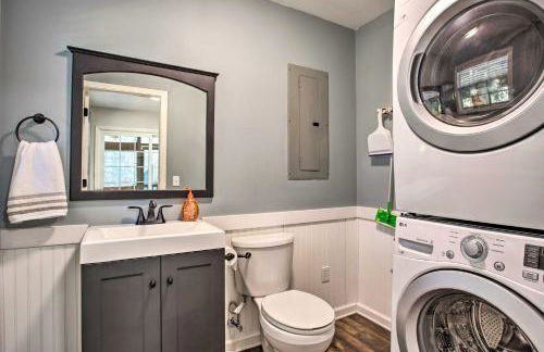 Modern Home with Yard and Deck, 1 Mi to Clemson U! - Foto 11