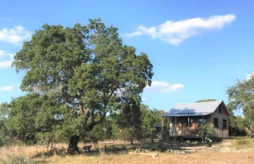 Rustic Off-the-Grid Cabin near Ample Outdoor Recreation in Harper, Texas - Photo 7
