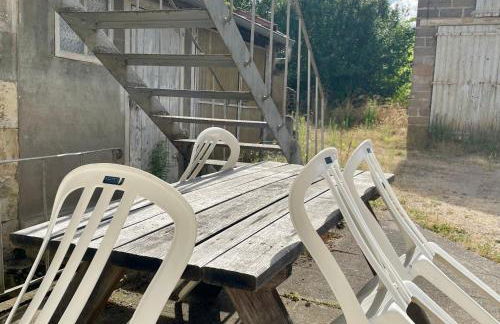 S17 Parking Wifi 2 chambres, 4 personnes Réduc à la semaine ou mois - Foto 2