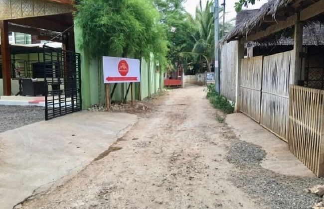 Rona's Townhouses - Photo 27